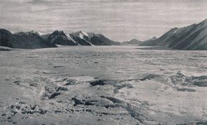 Una valle glaciale completamente riempita di ghiaccio, c1911, 1913 da Frank Debenham