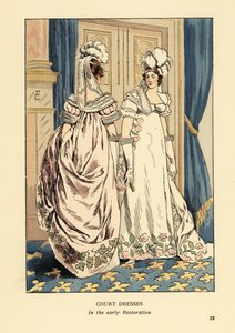 Donne con copricapi piumati e abiti riccamente ricamati, corte di Re Luigi XVIII, circa 1817. Interno con tende blu e tappeto con gigli. Abiti di corte nella prima Restaurazione, Parigi. Litografia colorata a mano di R.V. dopo un