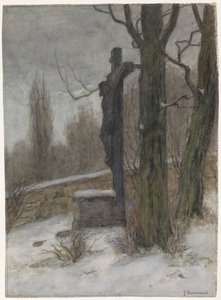 Crocifisso in una foresta innevata