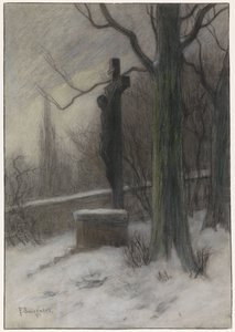 Crocifisso in una foresta innevata