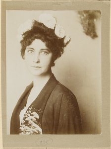 [Ritratto di donna sconosciuta]
