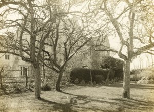 Kelmscott Manor: Dal frutteto da Frederick H. Evans