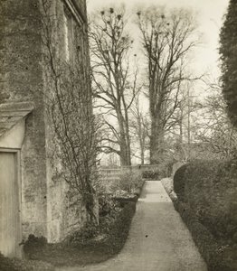 Kelmscott Manor: Nel giardino da Frederick H. Evans