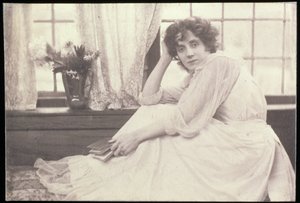 Ritratto fotografico di Beatrice Stella Tanner (1865-1940) Mrs Patrick Campbell, di Frederick Hollyer (1837-1933) da Frederick Hollyer