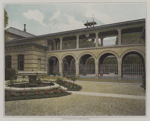 Cortile del Lycee Moliere, Parigi da French Photographer