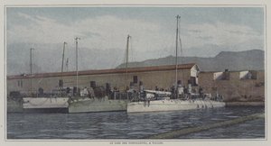 Cacciatorpediniere nel porto di Tolone, Francia da French Photographer