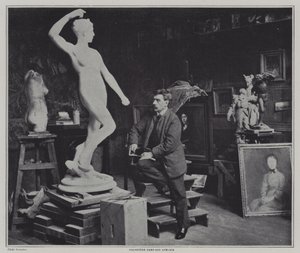 Pittore e scultore francese Alexandre Falguiere nel suo studio (foto in b/n)