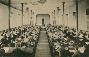 Classe scolastica francese. Saint-Roch, Ferrieres. Cartolina inviata il 25 ottobre 1913. da French Photographer