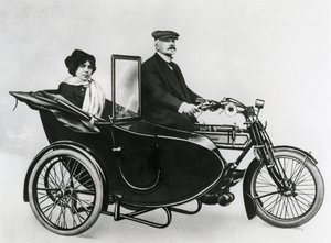 Sidecar di Jouve & Co., 1914 da French Photographer