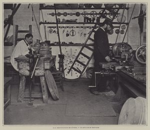 Laboratorio di montaggio alla fabbrica di porcellane di Sèvres, Francia da French Photographer