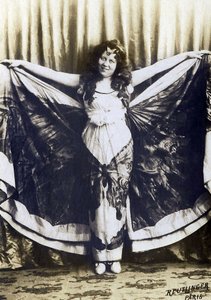 Ritratto di Loie Fuller (1862-1928) da French Photographer