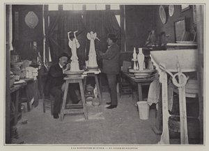 Laboratorio di scultura alla fabbrica di porcellana di Sèvres, Francia