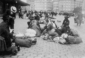 Rifugiati di guerra, Gare de Lyon, Parigi, 1914