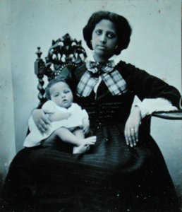 Moglie di Elysee Reclus (1830-1905), c.1860 (foto b/n) da French Photographer