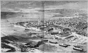 Vista aerea della città e del porto di Lorient, Morbihan (56) da French School