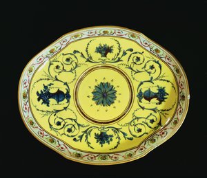 Piatto con sfondo giallo, Officina di Sèvres