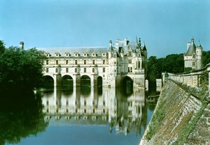 Veduta esterna del Donjon, il Castello di Bohier e la Grande Galerie da est da French School