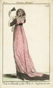 Donna alla moda con velo di pizzo, abito in mussola damascata
