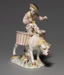 Figura di una scimmia su un cane, fabbricata dalla Mennecy-Villeroy Factory, Francia, c.1760 da French School