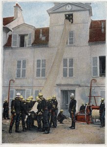 Vigili del fuoco di Parigi. Il soccorso viene prima di tutto. La salita per arrivare vicino ai disastri viene fatta immediatamente tramite ganci, nodi di sedia o sacco di salvataggio montato dal capo pompa e dal primo servente. I genieri sotto sostengono l