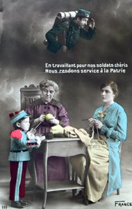 Cartolina patriottica francese che raffigura il ruolo delle donne durante la Prima Guerra Mondiale 1914-18, 1915 da French School