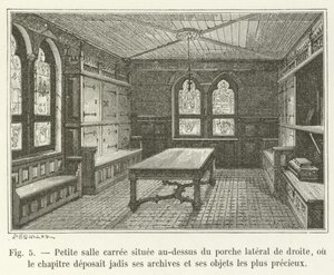 Piccola sala quadrata situata sopra il portico laterale destro da French School