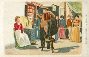 Fotografo che lavora all