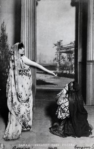 Cartolina raffigurante Sarah Bernhardt (1844-1923) in Phedre di Jean Racine (1639-99) fine XIX secolo da French School