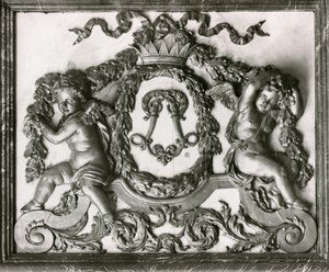 Putti che fiancheggiano l