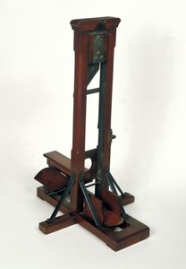 Modello ridotto di una ghigliottina