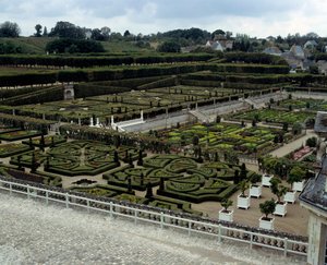 Architettura rinascimentale: vista dei giardini del Castello di Villandry costruito all