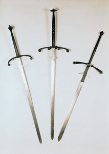 Tre spade a due mani, 1570 da French School