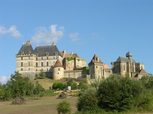 Veduta del Castello di Biron, XV-XVI secolo