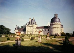 Vista della facciata est, costruzione iniziata nel 1540 da French School
