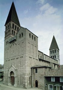 Vista della facciata ovest, X-XI secolo