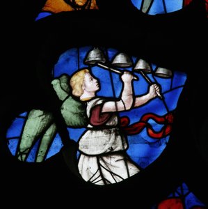 Finestra che raffigura un angelo musicale
