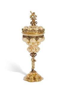 Coppa con coperchio, Norimberga, fine XVI secolo da Friedrich Hillebrandt