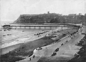 Scarborough: North Bay, c1896 da Frith and Co