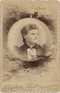 Ritratto di donna, anni 1890 (foto) da Gardner Studio