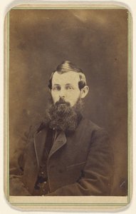 [Uomo non identificato con barba folta, seduto] da George A. Lenzi