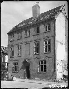 27-28 Greyfriars Lane, Coventry da George Bernard Mason