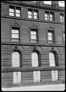 Magazzino Watts, 47 Portland Street, Manchester, 1942 da George Bernard Wood