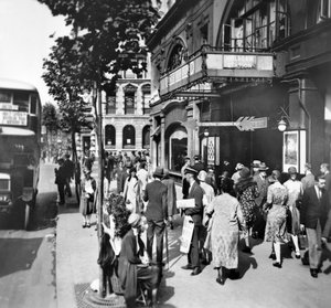 Stazione di Holborn, Londra, c. 1920s da George Davison Reid
