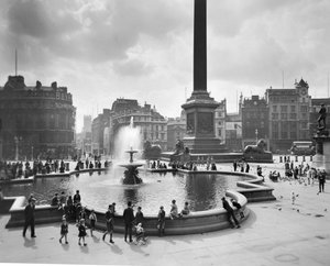 Trafalgar Square, Città di Westminster, Londra da George Davison Reid
