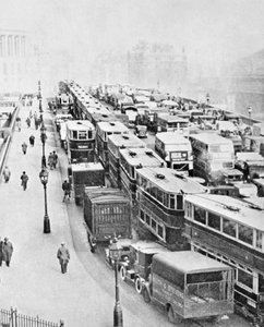Ingorgo sul Blackfriars Bridge, Londra, c1935 da George Davison Reid