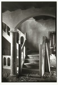 La hall della casa Inter Quercus ad Aerdenhout, in costruzione da George Hendrik Breitner