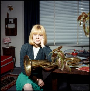 France Gall a casa, Parigi da Bartolome Esteban and studio Murillo