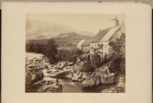 Un mulino ad acqua nelle Highlands da George Washington Wilson