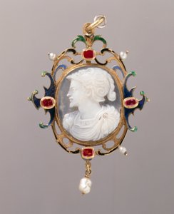 Ciondolo cammeo raffigurante il busto di un generale barbuto