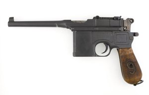 Pistola semiautomatica Mauser C96 calibro 9 mm, modello Export convertito a 9 mm Parabellum
